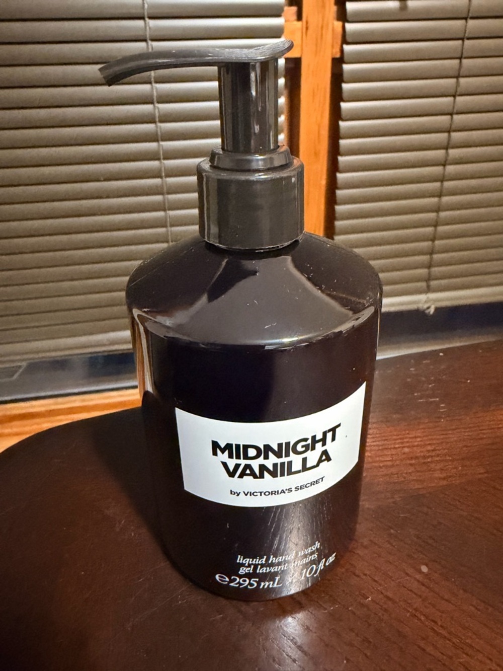 Victoria's Secret Midnight Vanilla Liquid Hand Wash - Black